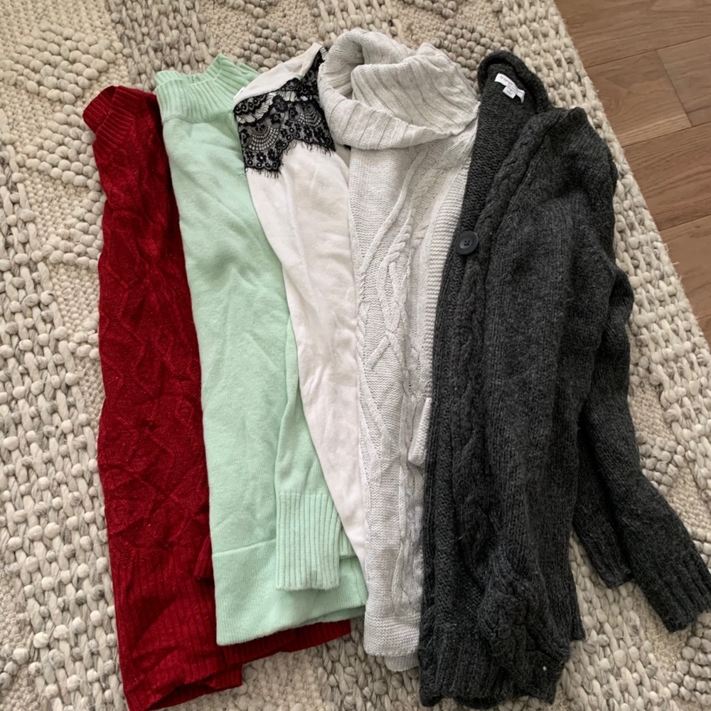 Size small lot of 5 maternity sweaters